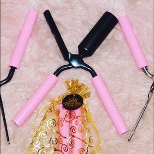 Sample sale | Clothes for your curlers